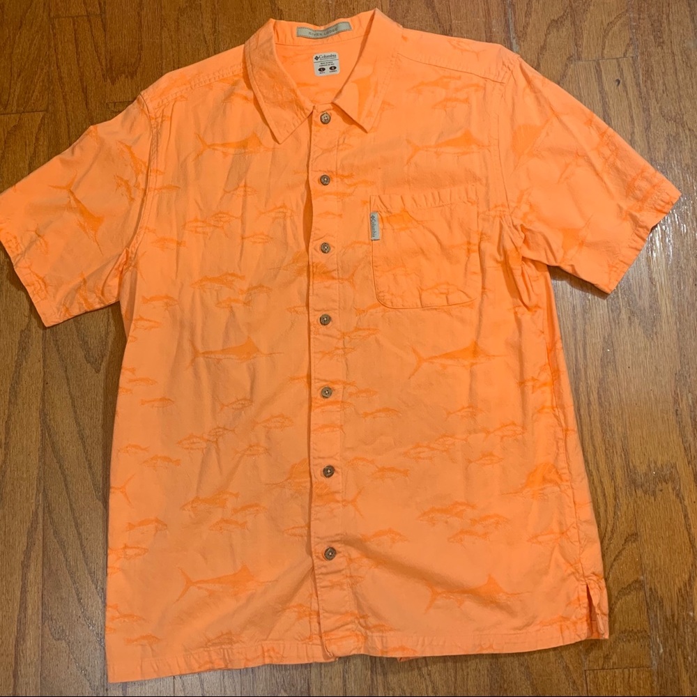 Columbia “River lodge” size Large